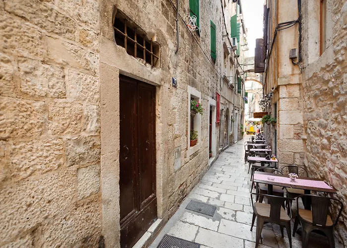 Luxury Bajamonti Guest house 4*