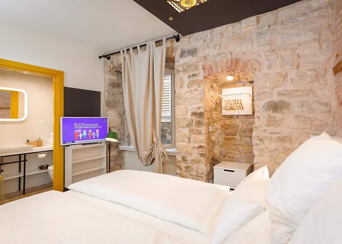 Guest house Luxury Bajamonti 4*