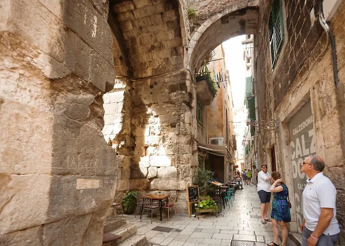 Guest house Luxury Bajamonti Split